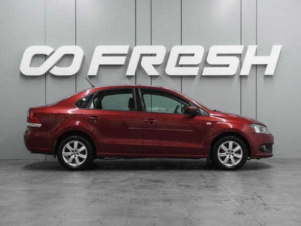 Volkswagen Polo V с пробегом 2014 года, цена 899 000 рублей, 130393 км, седан, Автокод Объявления