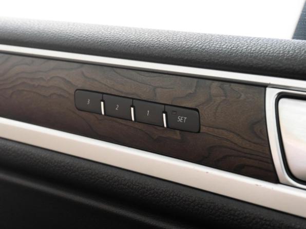 Volkswagen Touareg II Рестайлинг с пробегом 2015 года, цена 2 647 000 рублей, 186594 км, внедорожник, Автокод Объявления