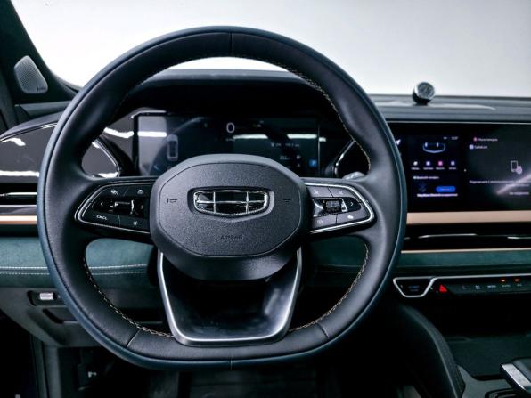 Geely Monjaro I Рестайлинг (China Market) с пробегом 2023 года, цена 2 999 000 рублей, 62700 км, внедорожник, Автокод Объявления
