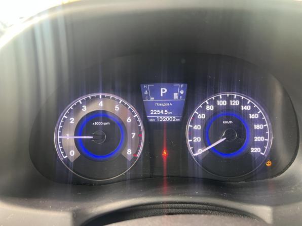 Hyundai Solaris I с пробегом 2012 года, цена 699 000 рублей, 132000 км, седан, Автокод Объявления
