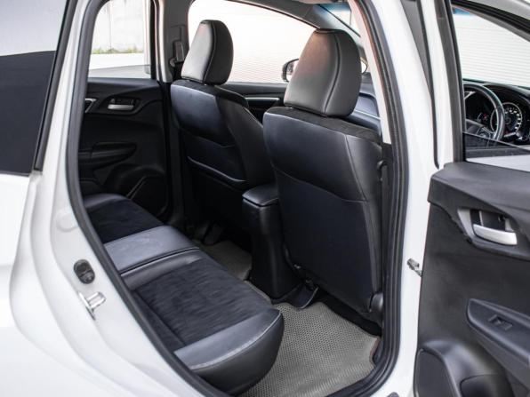 Honda Shuttle II с пробегом 2019 года, цена 1 805 000 рублей, 65305 км, универсал, Автокод Объявления