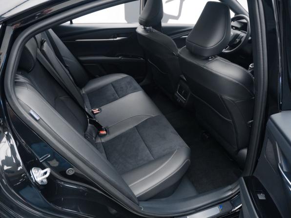 Toyota Camry IX (XV80) China Market с пробегом 2026 года, цена 4 499 000 рублей, 18 км, седан, Автокод Объявления
