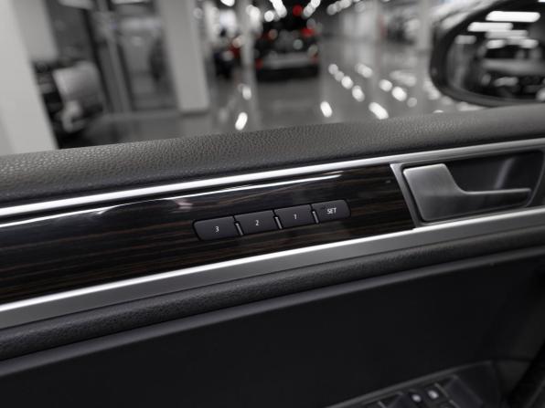 Volkswagen Touareg II Рестайлинг с пробегом 2016 года, цена 3 070 000 рублей, 177111 км, внедорожник, Автокод Объявления