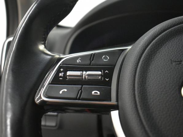 Kia Sportage IV Рестайлинг с пробегом 2021 года, цена 2 999 000 рублей, 63200 км, внедорожник, Автокод Объявления