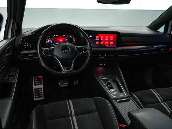 Volkswagen Golf VIII с пробегом 2021 года, цена 2 797 434 рубля, 48807 км, хэтчбек, Автокод Объявления