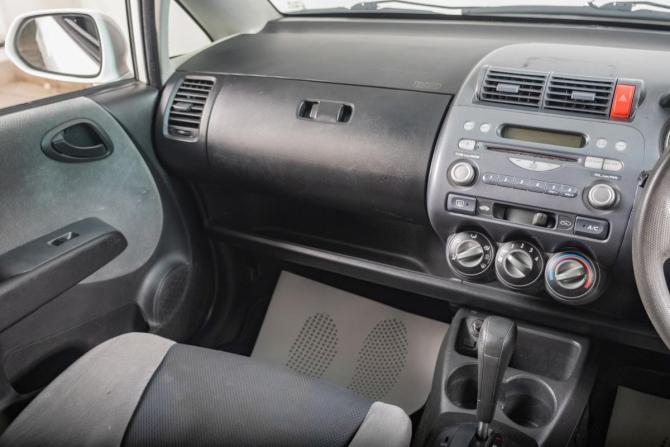 Honda Fit I с пробегом 2002 года, цена 239 000 рублей, 338448 км, хэтчбек, Автокод Объявления