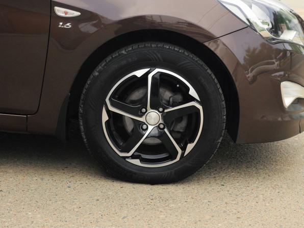 Hyundai Solaris I Рестайлинг с пробегом 2015 года, цена 929 000 рублей, 140688 км, седан, Автокод Объявления