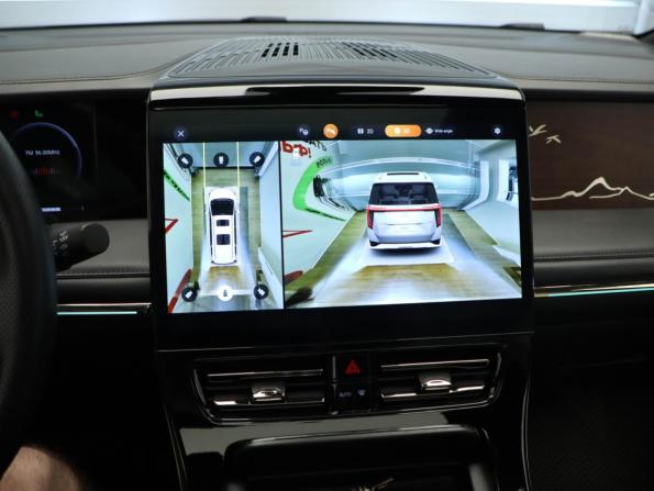 GAC M8 с пробегом 2023 года, цена 3 950 000 рублей, 72299 км, минивэн, Автокод Объявления