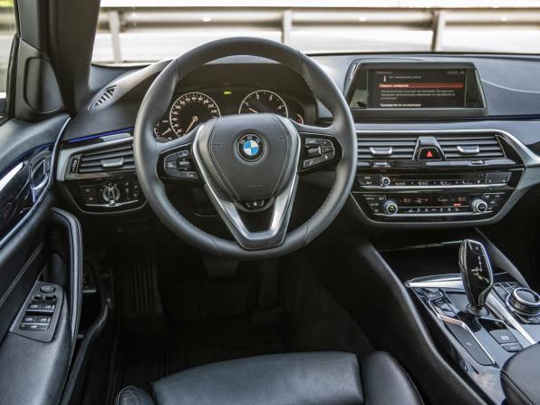 BMW 5 серии VII (G30/G31/G38) с пробегом 2017 года, цена 3 318 000 рублей, 91038 км, седан, Автокод Объявления