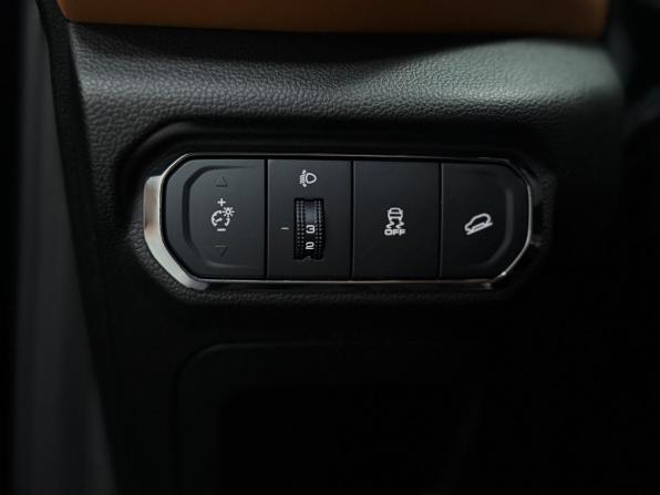 Haval Jolion I с пробегом 2023 года, цена 2 150 001 рубль, 29000 км, внедорожник, Автокод Объявления