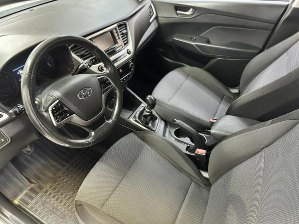 Hyundai Solaris II с пробегом 2017 года, цена 1 155 762 рубля, 80000 км, седан, Автокод Объявления