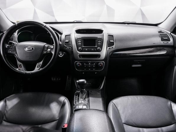Kia Sorento II Рестайлинг с пробегом 2014 года, цена 1 696 000 рублей, 207000 км, внедорожник, Автокод Объявления