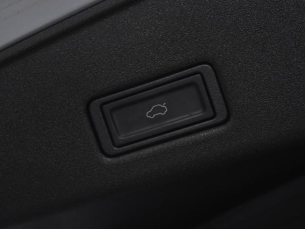 Omoda C5 I с пробегом 2022 года, цена 1 730 000 рублей, 31860 км, внедорожник, Автокод Объявления