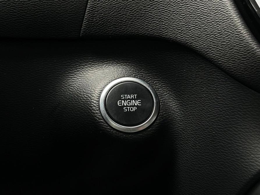Volvo XC40 I Санкт-Петербург  - изображение 21