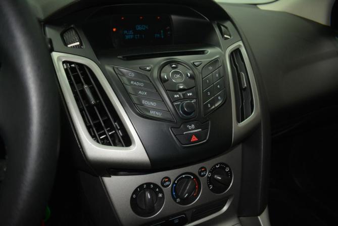Ford Focus III с пробегом 2014 года, цена 780 000 рублей, 196000 км, универсал, Автокод Объявления