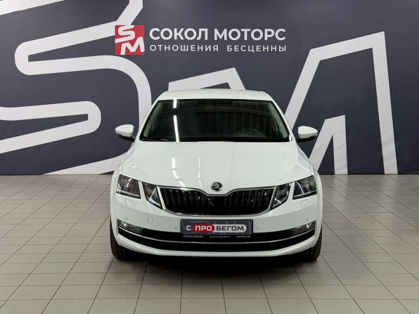 Skoda Octavia III (A7) Рестайлинг с пробегом 2017 года, цена 2 149 900 рублей, 177000 км, лифтбек, Автокод Объявления