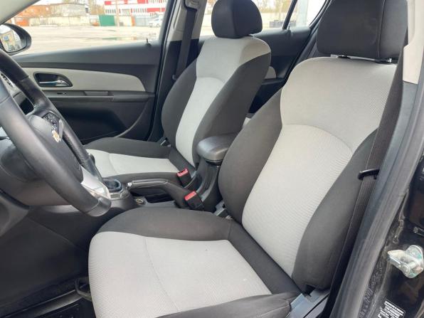 Chevrolet Cruze I Рестайлинг с пробегом 2014 года, цена 687 000 рублей, 216530 км, хэтчбек, Автокод Объявления