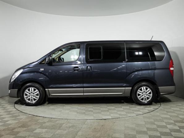 Hyundai H-1 II Рестайлинг с пробегом 2015 года, цена 2 490 585 рублей, 136908 км, минивэн, Автокод Объявления