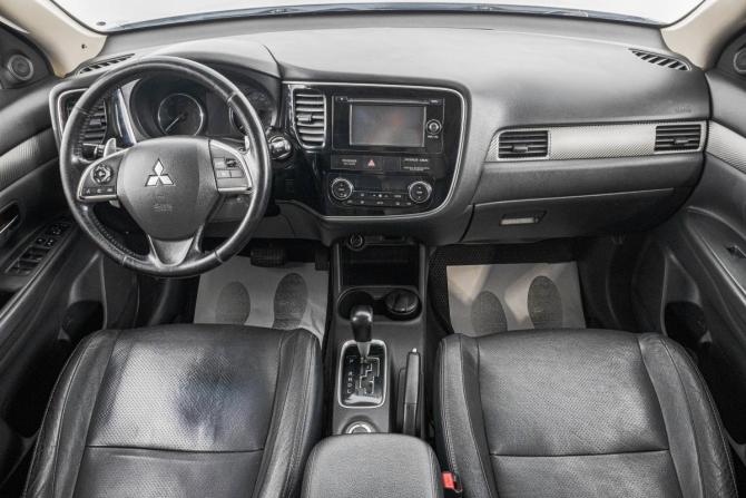 Mitsubishi Outlander III Рестайлинг с пробегом 2014 года, цена 1 799 000 рублей, 250000 км, внедорожник, Автокод Объявления
