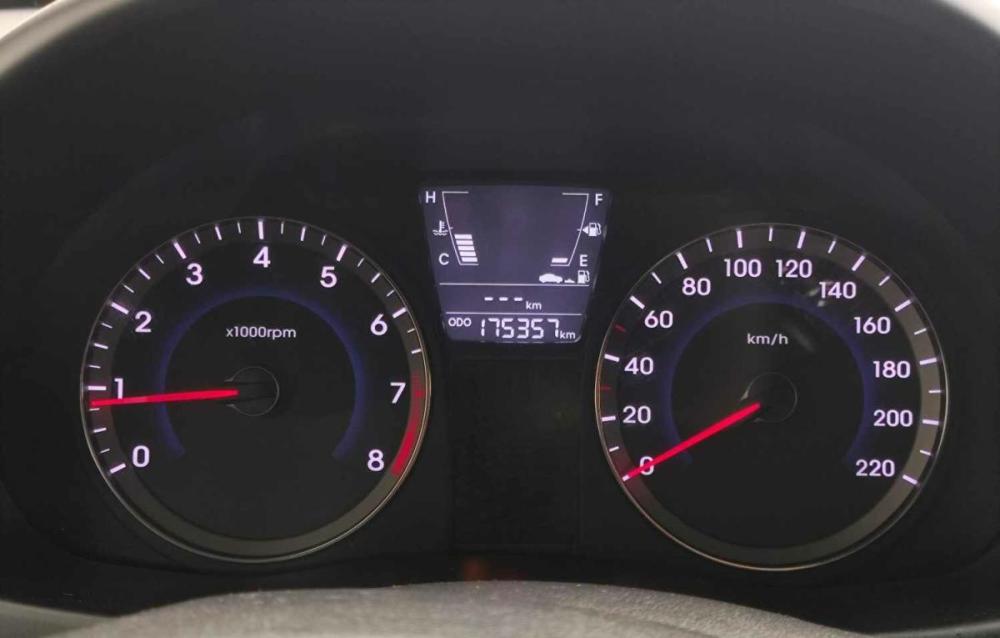 Hyundai Solaris I Санкт-Петербург  - изображение 22