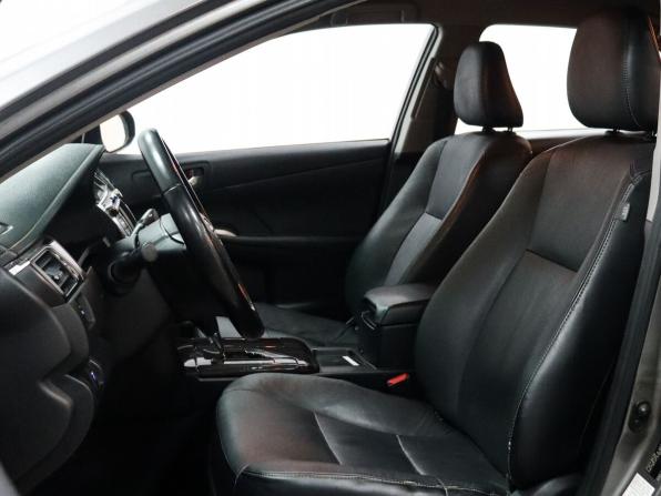 Toyota Camry VII (XV50) Рестайлинг с пробегом 2015 года, цена 1 999 000 рублей, 169400 км, седан, Автокод Объявления