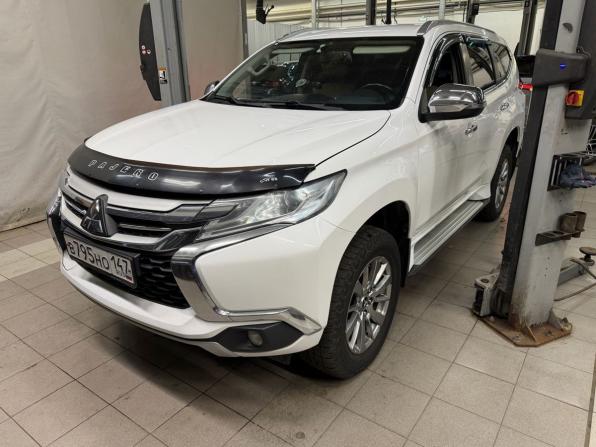 Mitsubishi Pajero Sport III с пробегом 2020 года, цена 2 400 000 рублей, 190940 км, внедорожник, Автокод Объявления