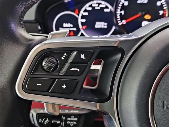 Porsche Cayenne III с пробегом 2022 года, цена 13 480 000 рублей, 35443 км, внедорожник, Автокод Объявления