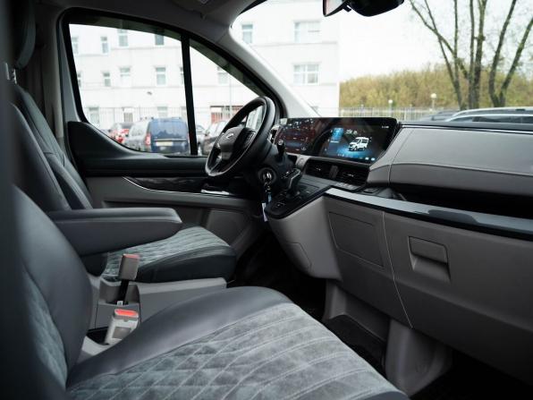 Ford Transit Custom I (China Market) с пробегом 2024 года, цена 4 550 000 рублей, 66172 км, минивэн, Автокод Объявления