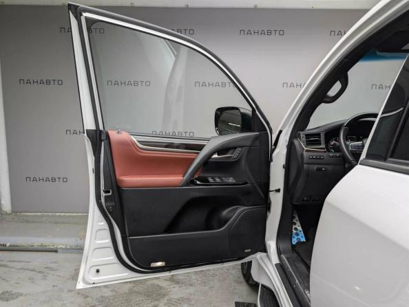 Lexus LX III Рестайлинг 2 с пробегом 2019 года, цена 10 997 000 рублей, 62366 км, внедорожник, Автокод Объявления