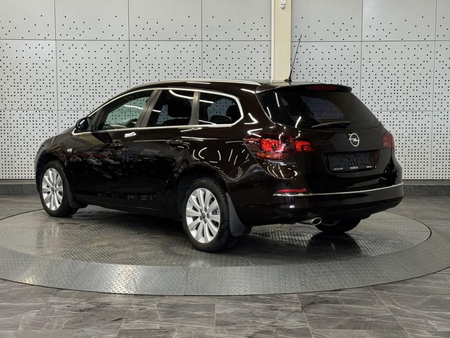 Opel Astra J Рестайлинг Москва  - изображение 4