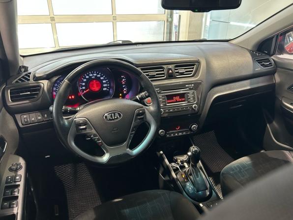 Kia Rio III Рестайлинг с пробегом 2016 года, цена 1 250 000 рублей, 130000 км, седан, Автокод Объявления