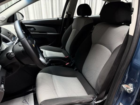 Chevrolet Cruze I Рестайлинг с пробегом 2013 года, цена 829 000 рублей, 92909 км, седан, Автокод Объявления