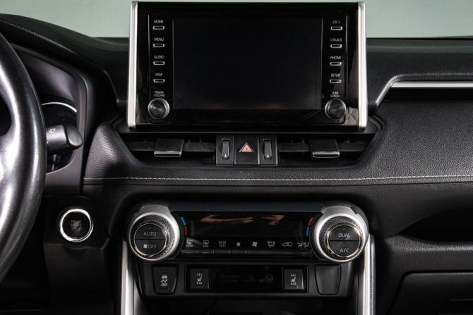 Toyota RAV4 V (XA50) с пробегом 2021 года, цена 4 099 000 рублей, 83900 км, внедорожник, Автокод Объявления
