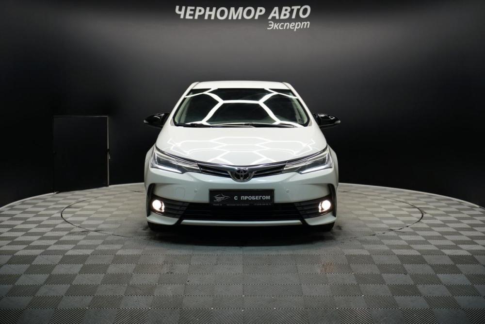 Toyota Corolla XI (E160 E170 E180) Рестайлинг 1 Крым  - изображение 8
