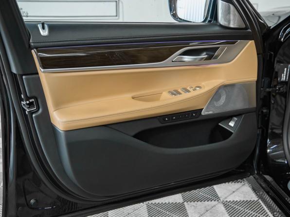 BMW 7 серии VI (G11/G12) Рестайлинг с пробегом 2020 года, цена 6 850 000 рублей, 89766 км, седан, Автокод Объявления