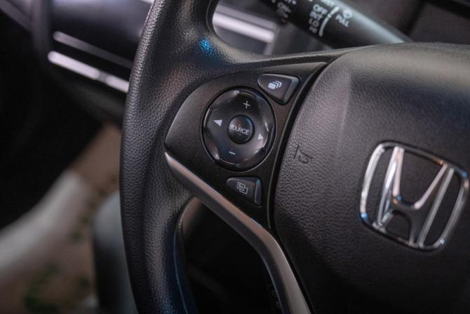 Honda Fit III Рестайлинг с пробегом 2018 года, цена 1 429 000 рублей, 34000 км, хэтчбек, Автокод Объявления