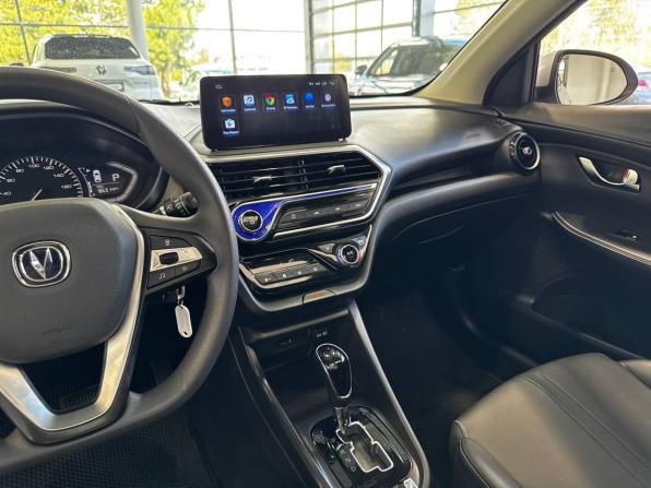 Changan Alsvin с пробегом 2023 года, цена 1 099 900 рублей, 86200 км, седан, Автокод Объявления