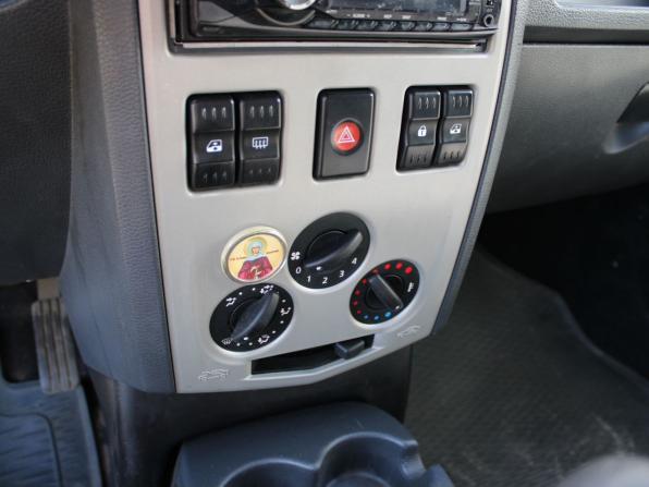 Renault Logan I с пробегом 2005 года, цена 219 000 рублей, 235907 км, седан, Автокод Объявления