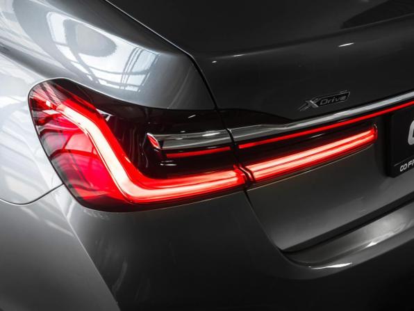 BMW 7 серии VI (G11/G12) Рестайлинг с пробегом 2019 года, цена 6 299 000 рублей, 92946 км, седан, Автокод Объявления