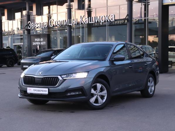 Skoda Octavia IV (A8) с пробегом 2021 года, цена 2 370 000 рублей, 49000 км, лифтбек, Автокод Объявления