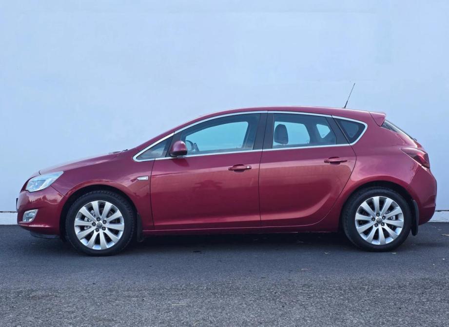 Opel Astra J Таганрог  - изображение 6