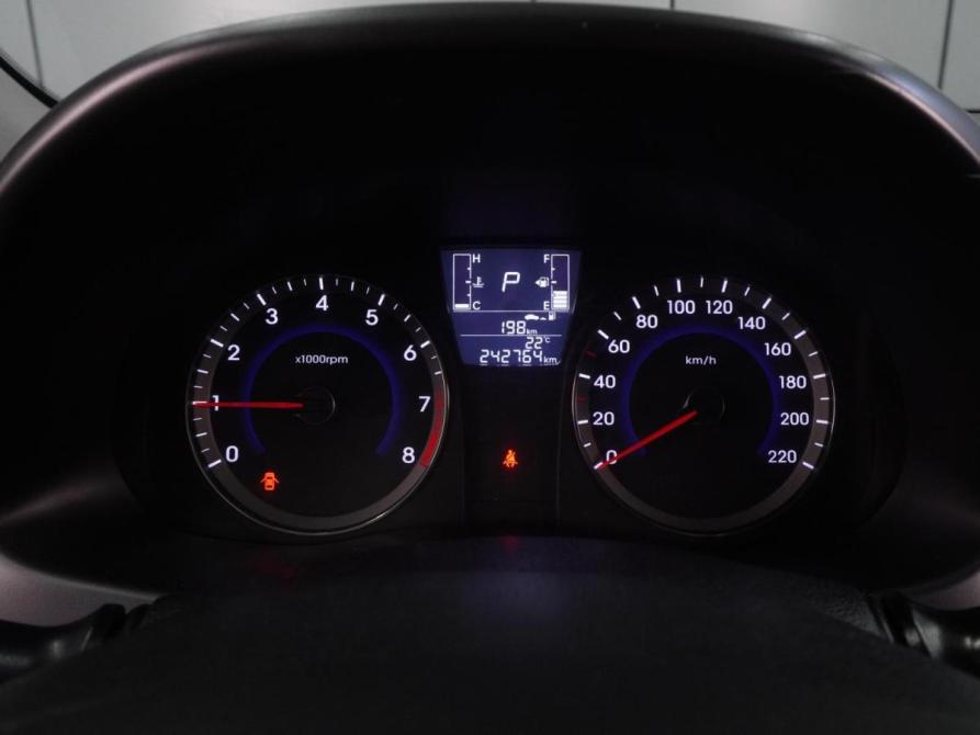 Hyundai Solaris I Рестайлинг Воронеж  - изображение 12