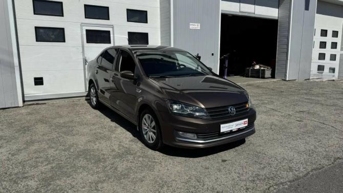 Volkswagen Polo V Рестайлинг с пробегом 2018 года, цена 1 350 700 рублей, 141940 км, седан, Автокод Объявления