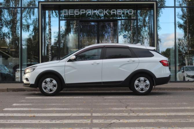 Lada (ВАЗ) Vesta I с пробегом 2018 года, цена 955 000 рублей, 129808 км, универсал, Автокод Объявления
