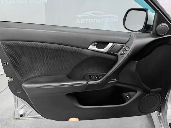 Honda Accord VIII Рестайлинг с пробегом 2011 года, цена 1 380 000 рублей, 216018 км, седан, Автокод Объявления