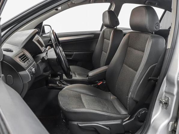 Opel Astra H Рестайлинг с пробегом 2007 года, цена 579 000 рублей, 169128 км, седан, Автокод Объявления