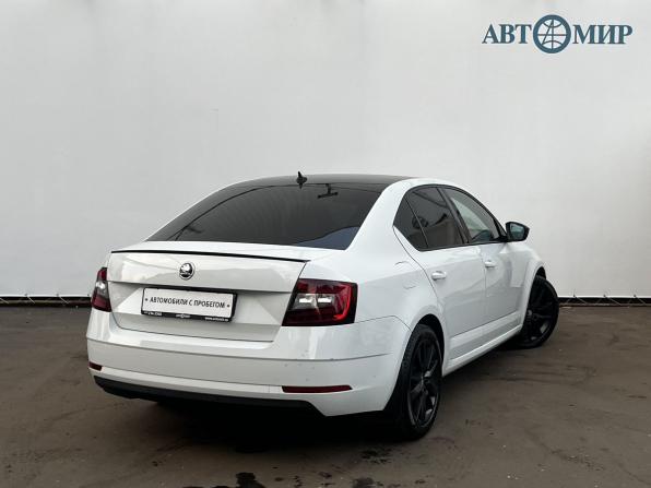 Skoda Octavia III (A7) Рестайлинг с пробегом 2018 года, цена 1 830 000 рублей, 232209 км, лифтбек, Автокод Объявления