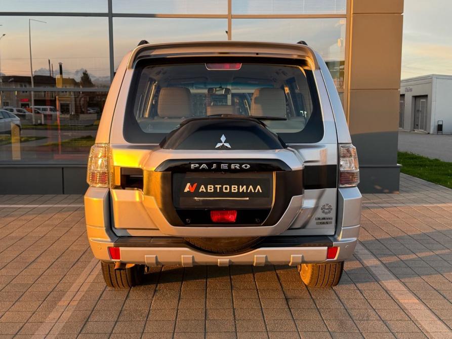 Mitsubishi Pajero IV Рестайлинг 2 Владикавказ  - изображение 7