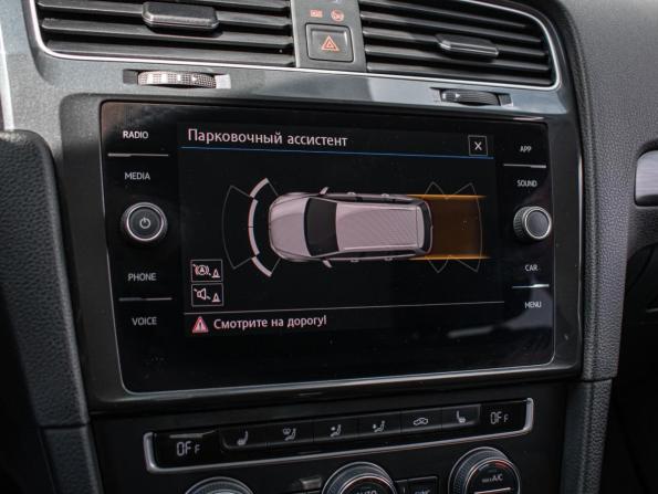 Volkswagen Golf VII Рестайлинг с пробегом 2018 года, цена 1 475 000 рублей, 182610 км, универсал, Автокод Объявления