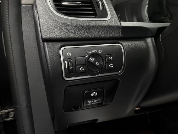 Volvo S60 II Рестайлинг с пробегом 2014 года, цена 1 345 000 рублей, 267206 км, седан, Автокод Объявления